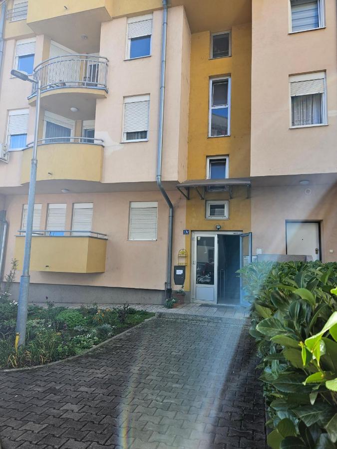 Apartman Lollita Banja Luka Kültér fotó